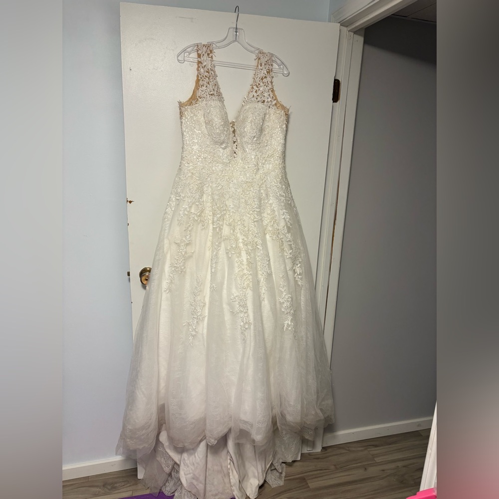 wedding dress